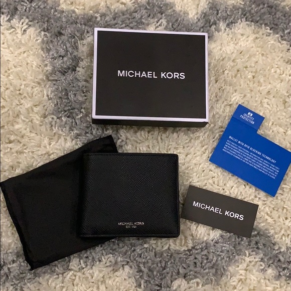 Michael Kors Other - Michael Kors Leather Wallet